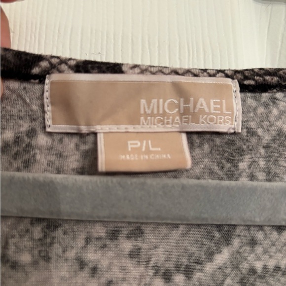 Michael Kors Black and Gray Snakeskin Pattern Cowl Top - Picture 4 of 7